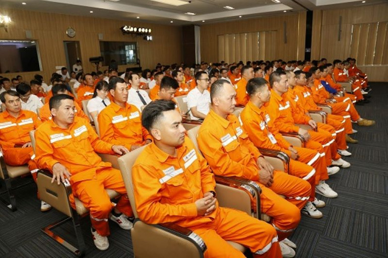 Người lao động tiêu biểu ngành Điện năm 2024.