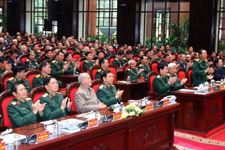 Các đại biểu dự gặp mặt.