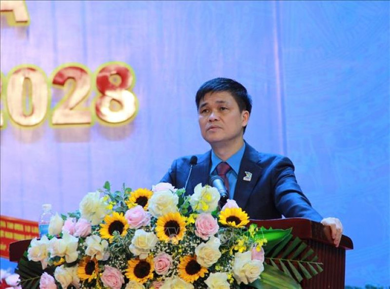 Đồng chí Ngọ Duy Hiểu quán triệt Nghị quyết Đại hội Công đoàn Viên chức Việt Nam lần thứ VI.