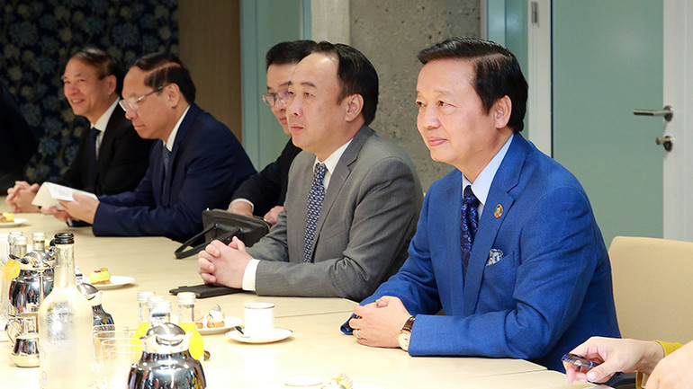 Phó Thủ tướng Trần Hồng Hà đề nghị Hà Lan cùng các đối tác song phương và đa phương hỗ trợ Việt Nam triển khai Đối tác chuyển đổi năng lượng công bằng (JETP). (Ảnh: Bộ Ngoại giao)