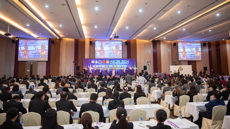 Đông đảo giới học giả của Thái Lan tham dự sự kiện. (Ảnh: Tổng Lãnh sự quán Việt Nam tại Khon Kaen)