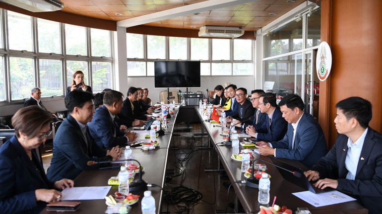 Toàn cảnh hội đàm giữa đoàn đại biểu Hội Nhà báo Việt Nam (VJA) và Liên đoàn Nhà báo Thái Lan (CTJ).