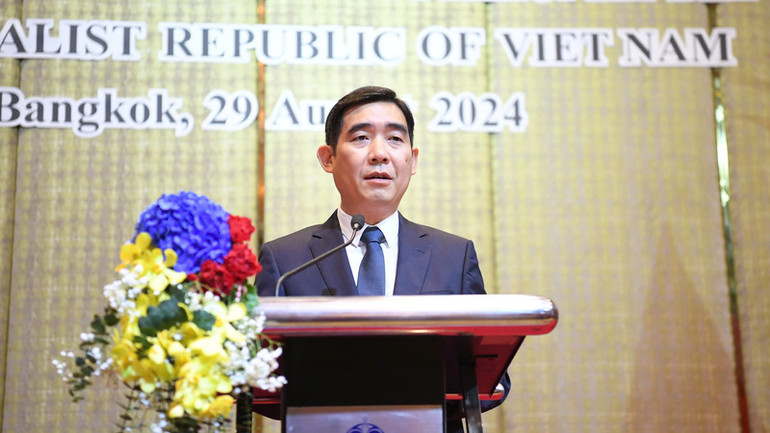 Đại sứ Phạm Việt Hùng khẳng định Đại sứ quán Việt Nam tại Thái Lan mong muốn cùng các đối tác chung sức thúc đẩy mối quan hệ Việt Nam-Thái Lan. (Ảnh: XUÂN SƠN)