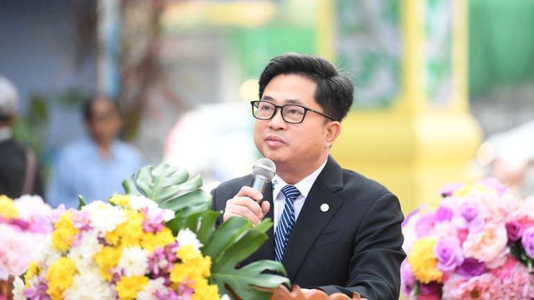 Ông Đinh Hoàng Linh, Tổng Lãnh sự Việt Nam tại Khon Kaen.