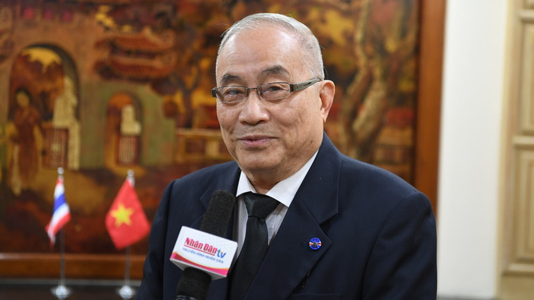 Thượng Nghị sĩ, Giáo sư Lae Dilokvidhyarat: Sự cống hiến và công lao của Tổng Bí thư sẽ được người dân Việt Nam cũng như cộng đồng quốc tế ghi nhận mãi mãi. (Ảnh: XUÂN SƠN) Thượng Nghị sĩ, Giáo sư Lae Dilokvidhyarat: Sự cống hiến và công lao của Tổng Bí thư sẽ được người dân Việt Nam cũng như cộng đồng quốc tế ghi nhận mãi mãi. (Ảnh: XUÂN SƠN)