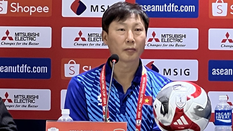 Huấn luyện viên Kim Sang-sik khẳng định quyết tâm cao nhất của đội tuyển Việt Nam.