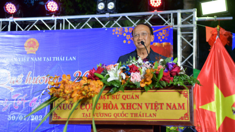 Ông Nguyễn Ngọc Thìn, Chủ tịch Hội Người Việt Nam toàn Thái Lan bày tỏ niềm xúc động về sự quan tâm của Đảng và Nhà nước dành cho kiều bào.