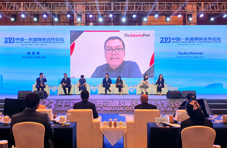 Các diễn giả chia sẻ quan điểm tại Diễn đàn. (Ảnh: HỒ QUÂN)