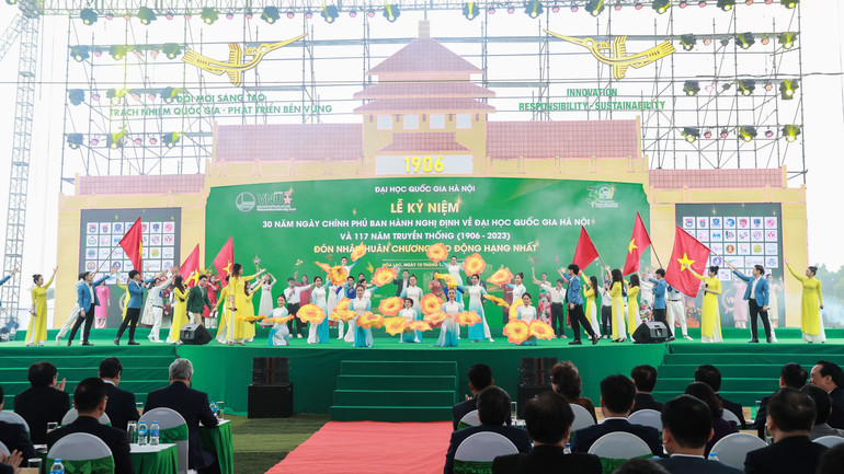 Quang cảnh buổi lễ