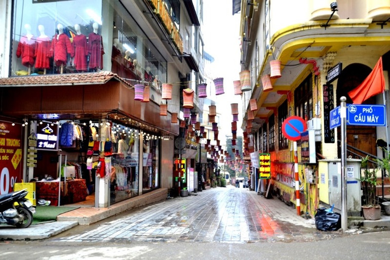 Các tuyến phố trung tâm được nâng cấp, chỉnh trang đẹp và sạch. (Ảnh: QUỐC HỒNG)