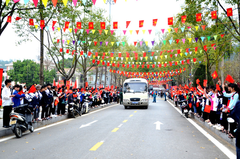 Lễ giao, nhận quân diễn ra ấm áp, trang trọng và an toàn.