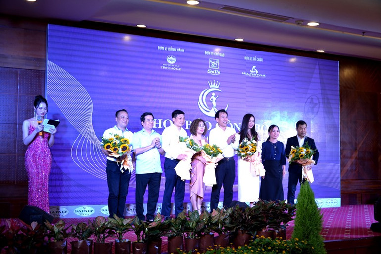 Vòng chung kết Cuộc thi “Hoa khôi Du lịch Tây Bắc - Sa Pa 2023” diễn ra từ ngày 22-28/7, tại thị xã Sa Pa-Lào Cai. (Ảnh: QUỐC HỒNG) Vòng chung kết Cuộc thi “Hoa khôi Du lịch Tây Bắc - Sa Pa 2023” diễn ra từ ngày 22-28/7, tại thị xã Sa Pa-Lào Cai. (Ảnh: QUỐC HỒNG)