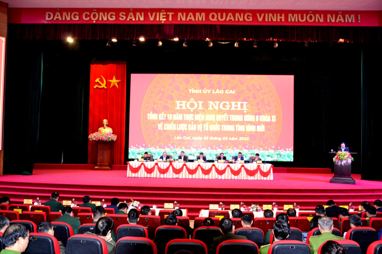 Hội nghị tổng kết 10 năm thực hiện Nghị quyết Trung ương 8, khóa XI về "Chiến lược bảo vệ Tổ quốc trong tình hình mới". (Ảnh: QUỐC HỒNG)