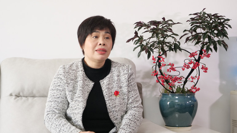 Giáo sư Phan Kim Nga, chuyên gia của Viện nghiên cứu chủ nghĩa Mác thuộc Viện Khoa học xã hội Trung Quốc. Giáo sư Phan Kim Nga, chuyên gia của Viện nghiên cứu chủ nghĩa Mác thuộc Viện Khoa học xã hội Trung Quốc.