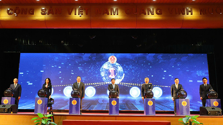 Nghi lễ kích hoạt chính thức vận hành Cổng thông tin điện tử dành cho hộ, cá nhân kinh doanh đăng ký, kê khai, nộp thuế từ thương mại điện tử, kinh doanh trên nền tảng số.