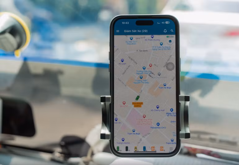 Phần mềm định vị GPS giúp cập nhật thông tin về lộ trình và nhiệt độ vaccine trên xe theo thời gian thực
