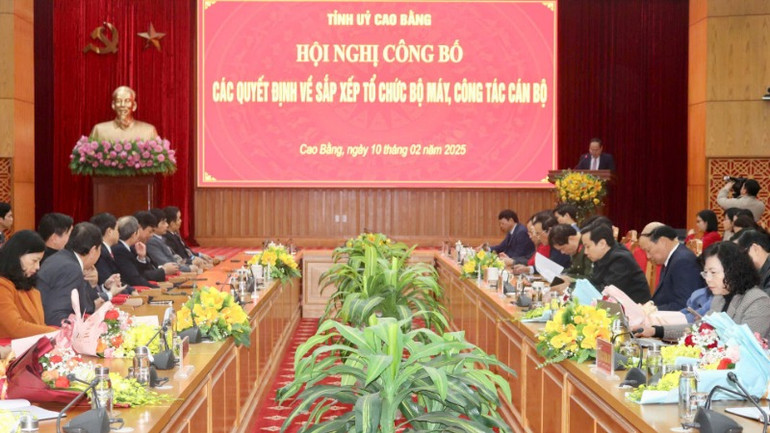 Quang cảnh hội nghị.