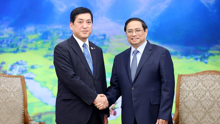 Thủ tướng Phạm Minh Chính tiếp Thống đốc tỉnh Kagoshima (Nhật Bản) Shiota Koichi. (Ảnh NHẬT BẮC)
