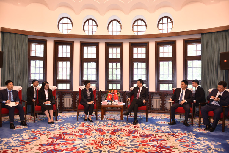 Toàn cảnh cuộc hội đàm.