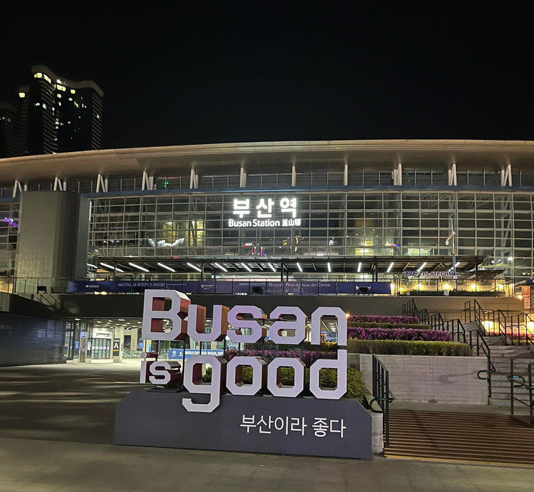 Thành phố cảng lớn nhất Hàn Quốc từng là thành phố chủ nhà của nhiều sự kiện quốc tế.