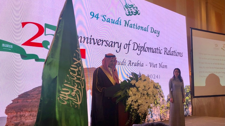 Đại sứ Saudi Arabia tại Việt Nam phát biểu tại buổi lễ.