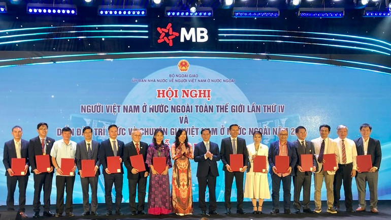 Lễ ký kết các biên bản ghi nhớ.