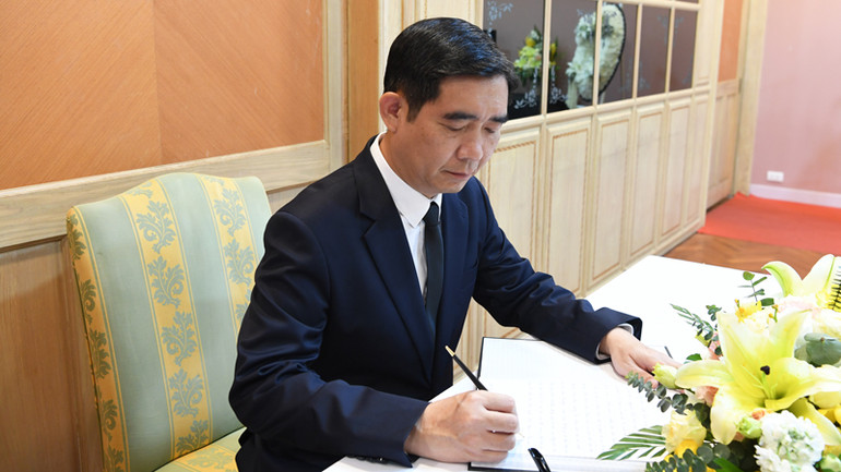 Đại sứ Phạm Việt Hùng bày tỏ tiếc thương trước sự ra đi của nguyên Chủ tịch nước Trần Đức Lương.