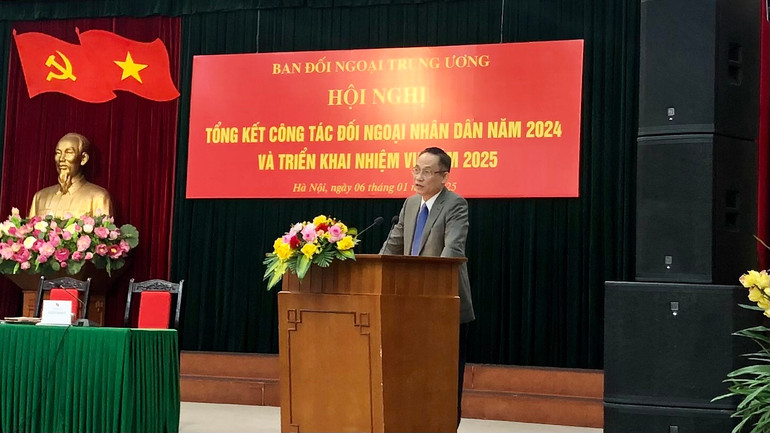 Đồng chí Lê Hoài Trung phát biểu chỉ đạo hội nghị.