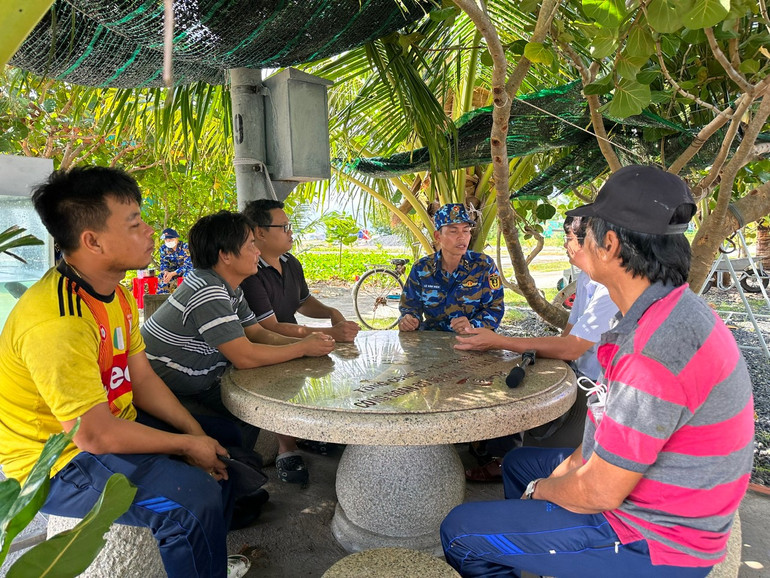 Đã xa rồi, thời "đi biển mồ côi".