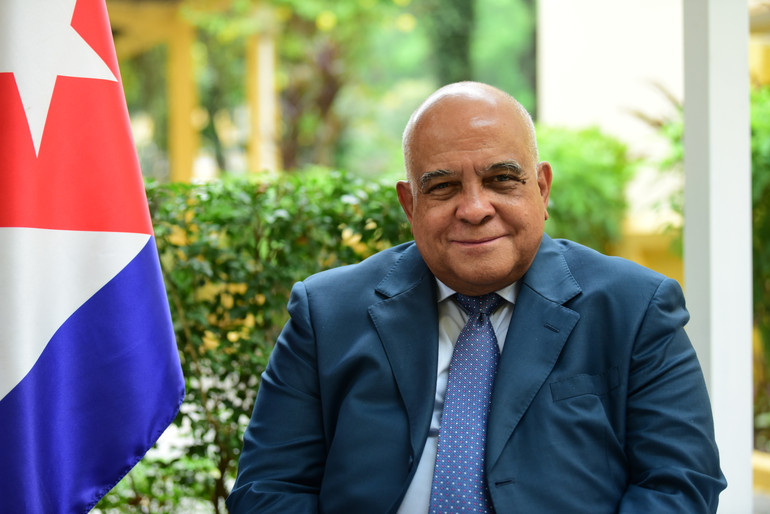 Ðại sứ Cuba tại Việt Nam, ông Orlando Nicolás Hernández Guillén Ðại sứ Cuba tại Việt Nam, ông Orlando Nicolás Hernández Guillén