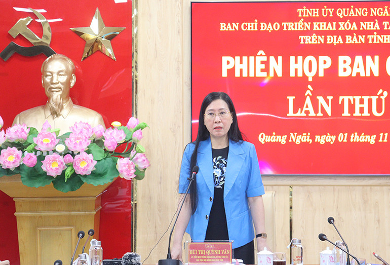 Bí thư Tỉnh ủy Quảng Ngãi Bùi Thị Quỳnh Vân phát biểu chỉ đạo tại phiên họp.