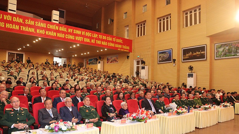 Các đại biểu tham dự buổi gặp mặt.