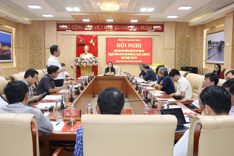 Quang cảnh Hội nghị giao ban.