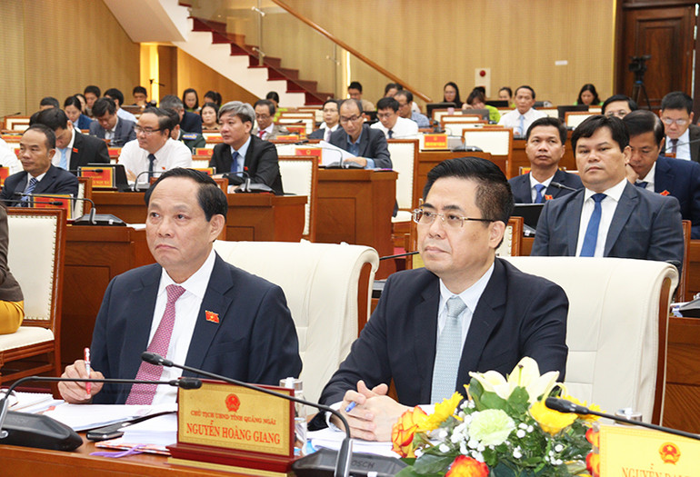 Thượng tướng Trần Quang Phương, Ủy viên Trung ương Đảng, Phó Chủ tịch Quốc hội dự khai mạc kỳ họp. Thượng tướng Trần Quang Phương, Ủy viên Trung ương Đảng, Phó Chủ tịch Quốc hội dự khai mạc kỳ họp.