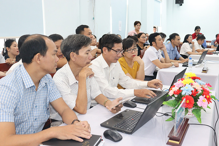 Việc tổ chức diễn tập giúp cán bộ phụ trách an toàn thông tin và chuyển đổi số ở các xã, thị trấn ở huyện Nghĩa Hành tăng khả năng phản ứng nhanh, xử lý kịp thời khi có tấn công xảy ra, góp phần nâng cao an toàn thông tin mạng. Việc tổ chức diễn tập giúp cán bộ phụ trách an toàn thông tin và chuyển đổi số ở các xã, thị trấn ở huyện Nghĩa Hành tăng khả năng phản ứng nhanh, xử lý kịp thời khi có tấn công xảy ra, góp phần nâng cao an toàn thông tin mạng.