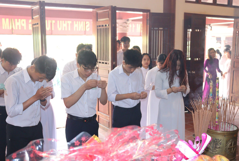 Tinh thần và ý chí đức tính tốt đẹp của Thủ tướng Phạm Văn Đồng là bài học mà thế hệ trẻ huyện Mộ Đức nguyện noi theo.