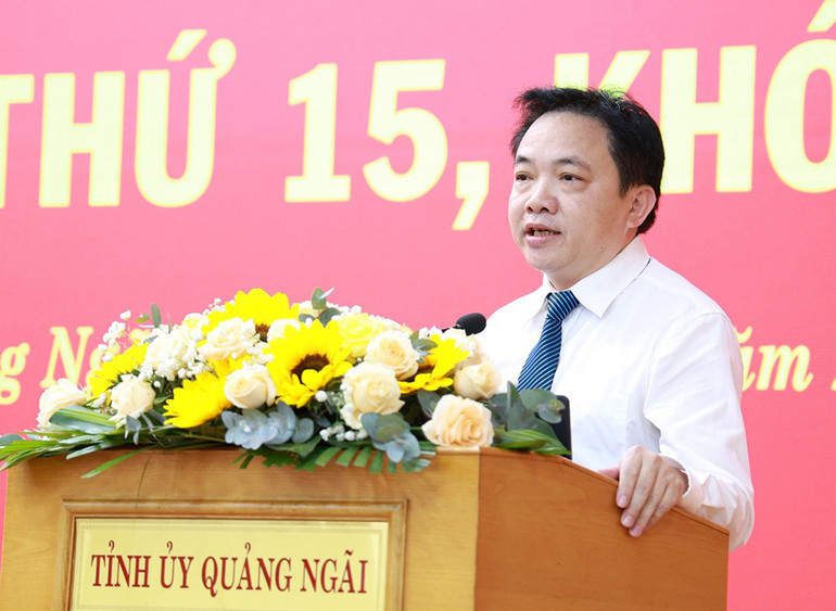 Tiến sĩ Phạm Văn Hồ, Trưởng khoa Lịch sử Đảng, Học viện Chính trị khu vực 3 (Đà Nẵng) giới thiệu nội dung cốt lõi bài viết của Tổng Bí thư Nguyễn Phú Trọng.