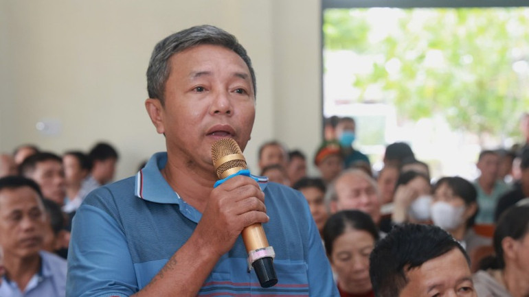 Cử tri Quảng Ngãi kiến nghị cần có chính sách cụ thể đối với tài sản công sau khi sáp nhập để tránh lãng phí. Cử tri Quảng Ngãi kiến nghị cần có chính sách cụ thể đối với tài sản công sau khi sáp nhập để tránh lãng phí.