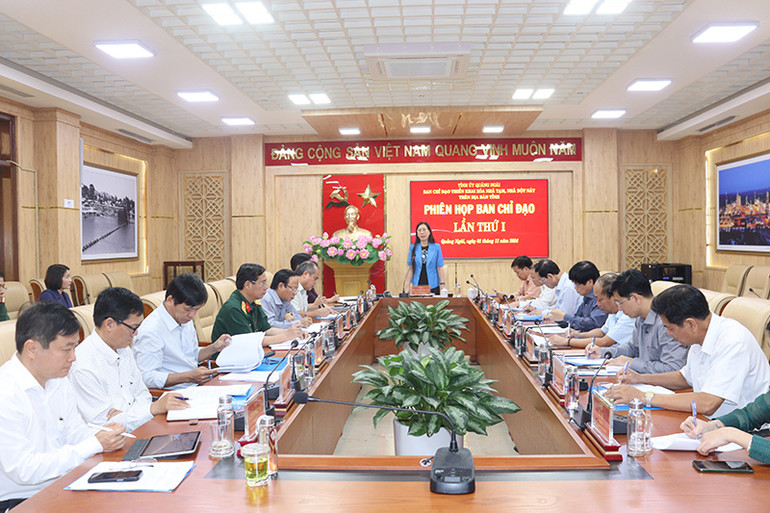 Quang cảnh phiên họp.