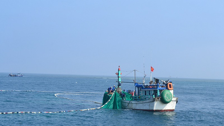 Các chính sách hỗ trợ phát triển thủy sản tiếp tục được quan tâm thực hiện, tạo niềm tin cho ngư dân yên tâm bám biển. Các chính sách hỗ trợ phát triển thủy sản tiếp tục được quan tâm thực hiện, tạo niềm tin cho ngư dân yên tâm bám biển.