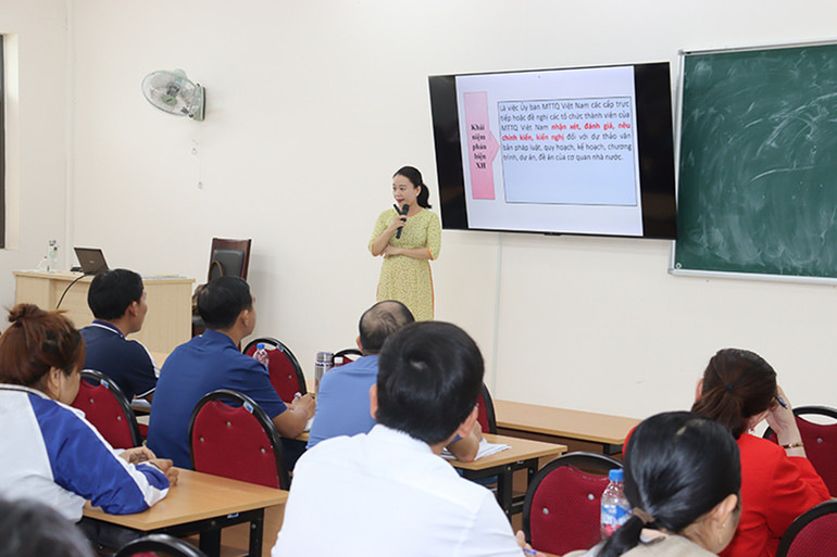 Đội ngũ giáo viên Trường Chính trị tỉnh Quảng Ngãi có chuyên môn cao, đáp ứng công tác giảng dạy và nghiên cứu khoa học.