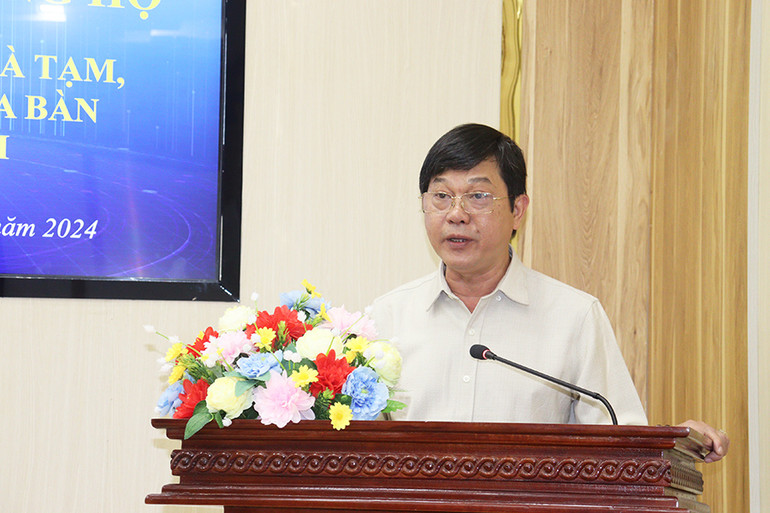 Giám đốc Sở Thông tin và Truyền thông tỉnh Quảng Ngãi Trần Thanh Trường phát biểu tại buổi lễ.