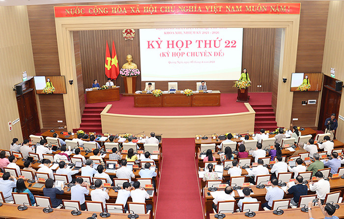 Quang cảnh kỳ họp. Quang cảnh kỳ họp.