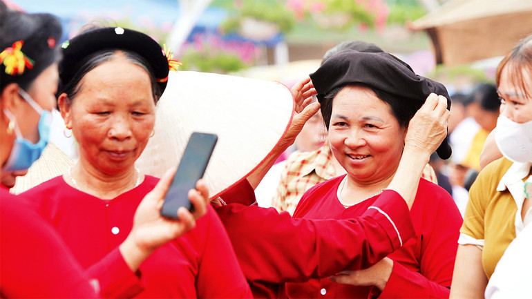 Chuẩn bị cho ngày hội.