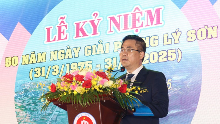 Chủ tịch Ủy ban nhân dân tỉnh Quảng Ngãi Nguyễn Hoàng Giang phát biểu tại buổi lễ.