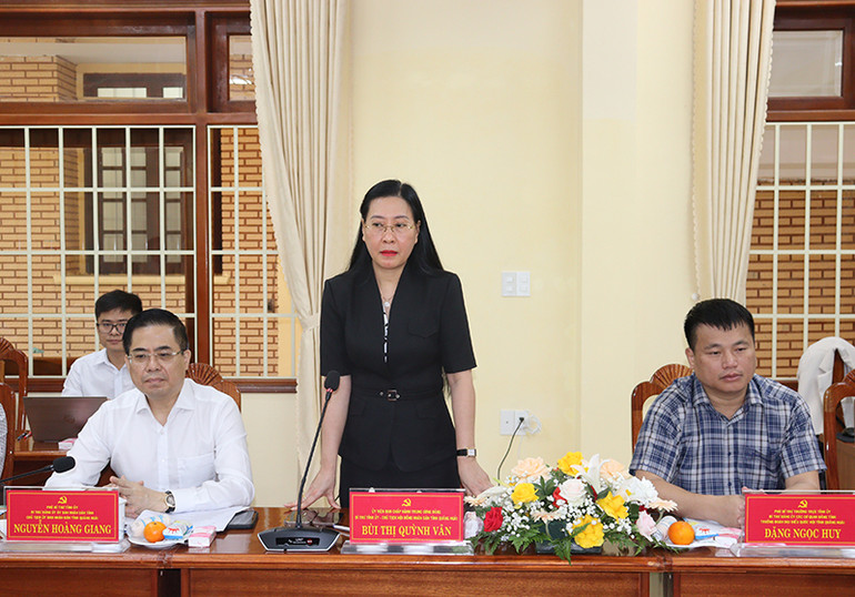 Bí thư Tỉnh ủy Quảng Ngãi Bùi Thị Quỳnh Vân phát biểu tại Hội nghị triển khai thực hiện chủ trương của Trung ương việc sáp nhập đơn vị hành chính cấp tỉnh Quảng Ngãi và Kon Tum.