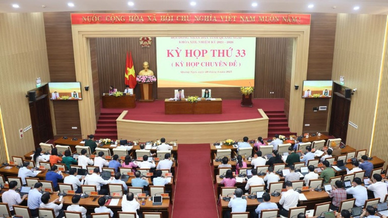 Quang cảnh kỳ họp. Quang cảnh kỳ họp.