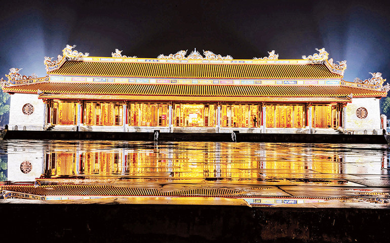 Điện Thái Hòa sau đại trùng tu. Điện Thái Hòa sau đại trùng tu.