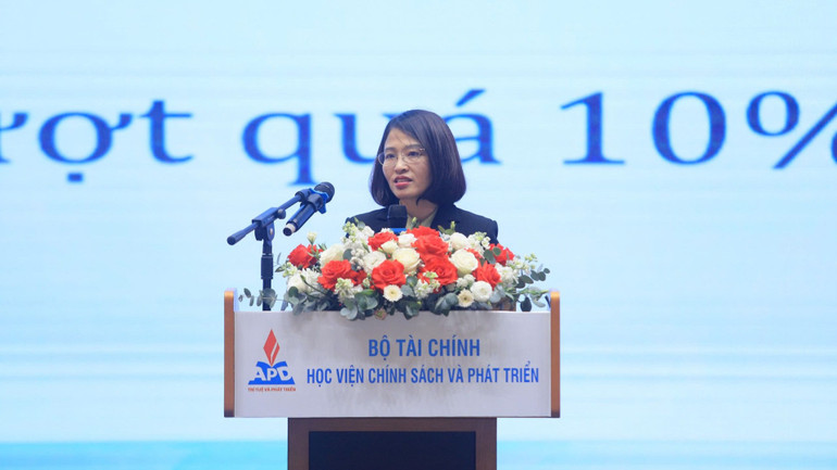 TS Nguyễn Thị Đông, Trưởng Phòng Quản lý đào tạo giới thiệu thông tin tuyển sinh năm 2025.