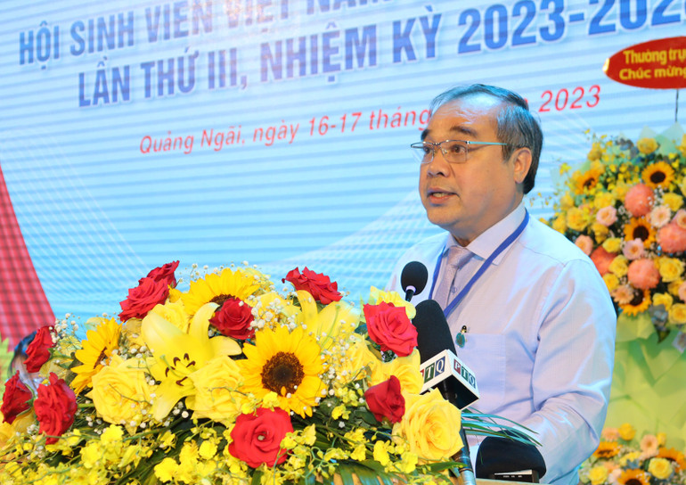 Phó Chủ tịch Thường trực Ủy ban nhân dân tỉnh Quảng Ngãi Trần Hoàng Tuấn phát biểu chỉ đạo Đại hội.